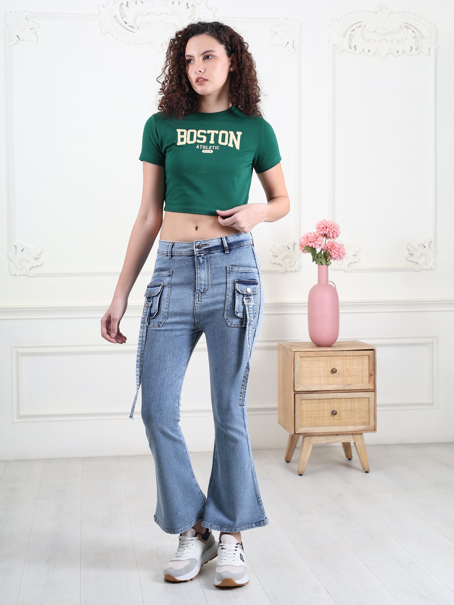 Boot-cut Pocketed Jean